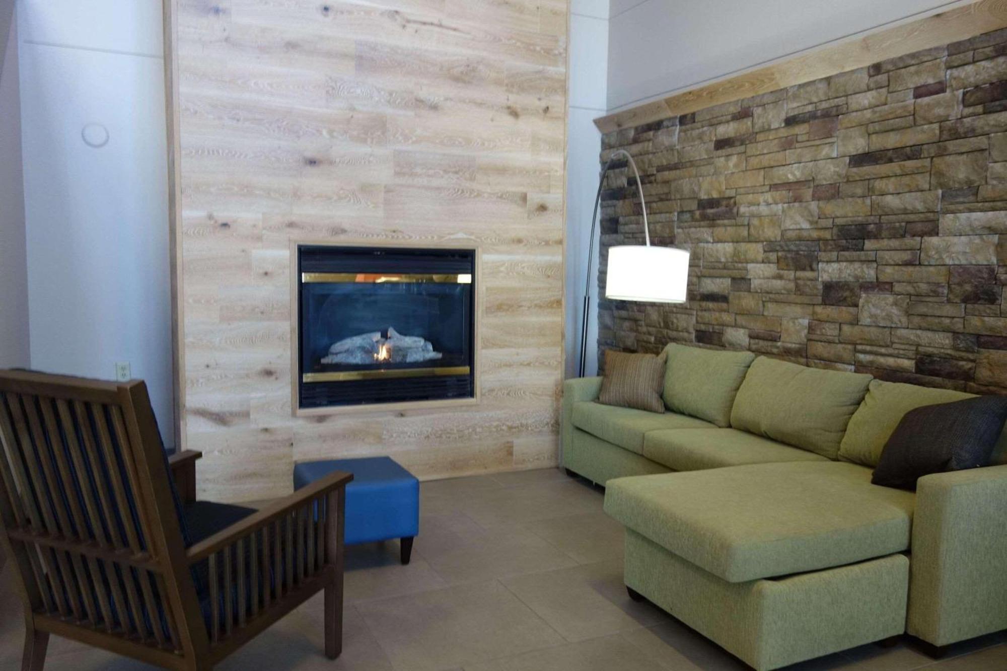 Country Inn & Suites By Radisson, Mason City, Ia Exteriér fotografie